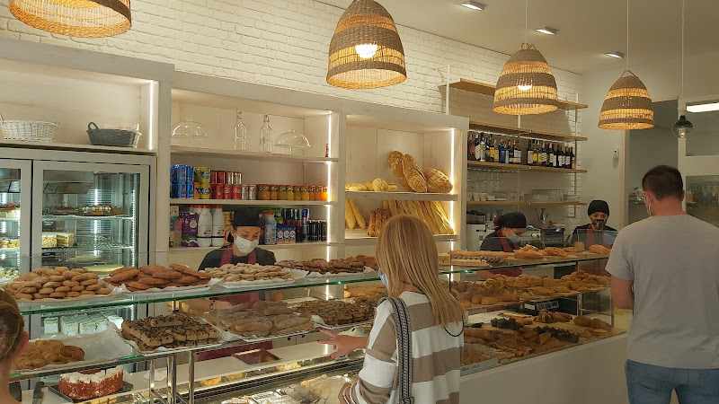 Fotografia tomada fuera de Panaderia cafeteria David - Cafetería en Alicante, Alicante