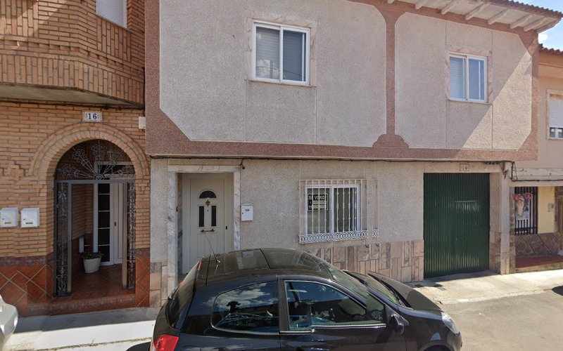 Fotografia tomada fuera de Panadería Lebrusan - Panadería en Fuente el Fresno, Ciudad Real