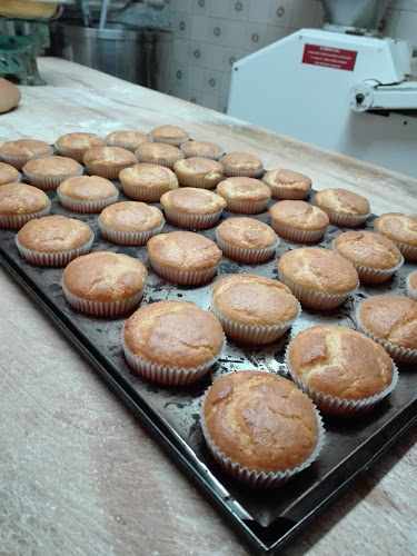 Fotografia tomada fuera de Panadería Juan José Arranz - Panadería en Fuentesaúco de Fuentidueña, Segovia