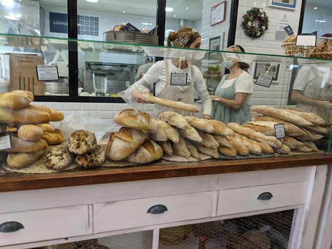 Fotografia tomada fuera de Obrador La Panadería - Panadería en Jaén, Jaén