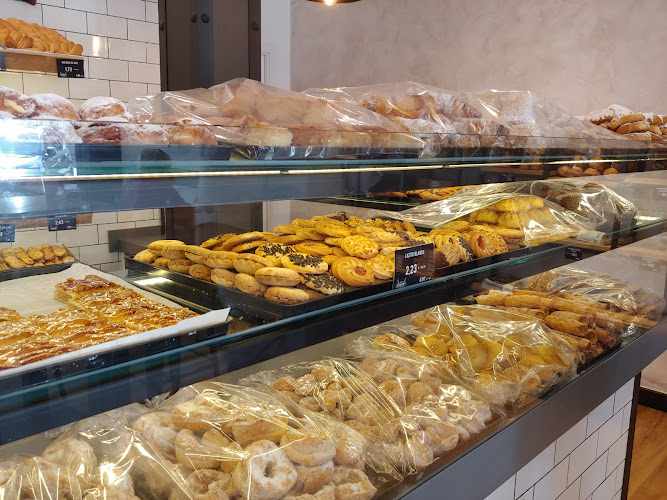Fotografia tomada fuera de Singular Bakery Pastelería y Cafeteria - cafeterías en Sotillo de la Adrada, Ávila