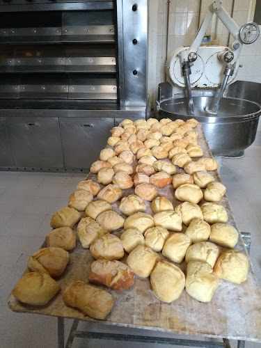 Fotografia tomada fuera de Panadería Cobas - Panadería en Rábade, Lugo