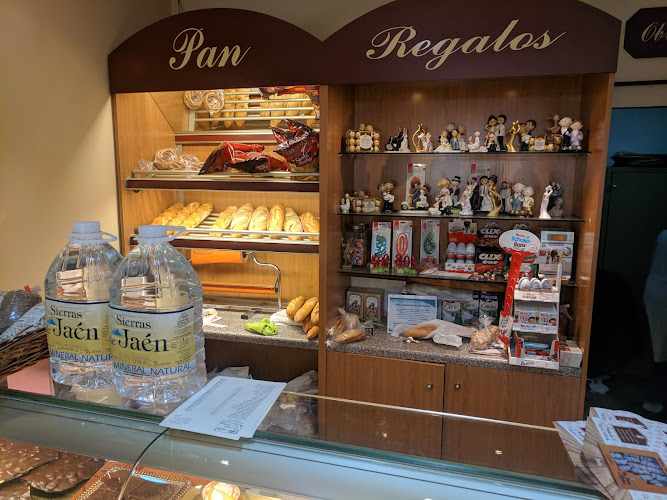 Fotografia tomada fuera de La Casa de las Tartas - Pastelería en Jaén, Jaén