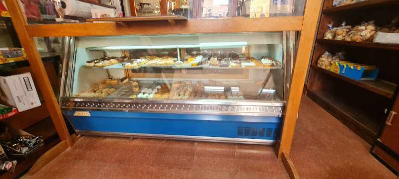 Fotografia tomada fuera de La Concepcion - Pastelería en Villalpando, Zamora