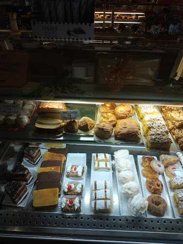Fotografia tomada fuera de Pastelería Karana - Pastelería en Luarca, Asturias