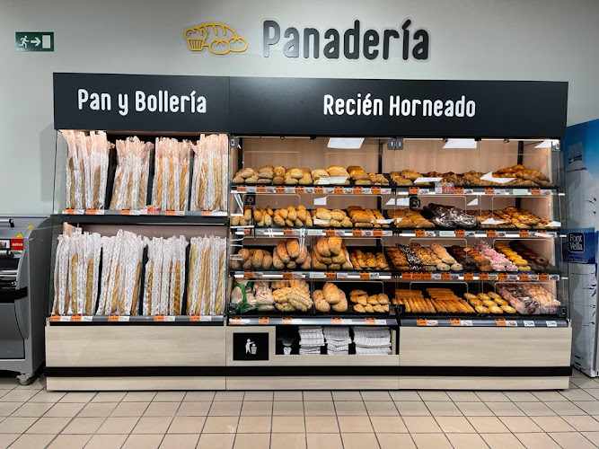 Fotografia tomada fuera de Supermercados Dia - Supermercado en Los Corrales de Buelna, Cantabria