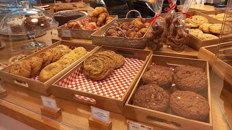 Fotografia tomada fuera de Buvette Illa Diagonal - Pastelería en Barcelona, Barcelona