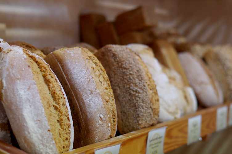 Fotografia tomada fuera de Massa Mare - Panadería en Vic, Barcelona