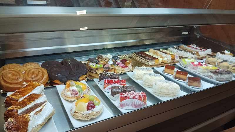 Fotografia tomada fuera de Don Bollito - Panadería en El Ejido, Almería