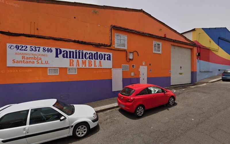 Fotografia tomada fuera de Panificadora San Miguel - Panadería en La Laguna, Santa Cruz de Tenerife