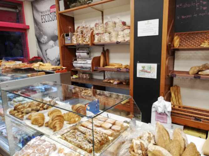 Fotografia tomada fuera de Panadería Artesana Escosura - Panadería en Zaragoza, Zaragoza
