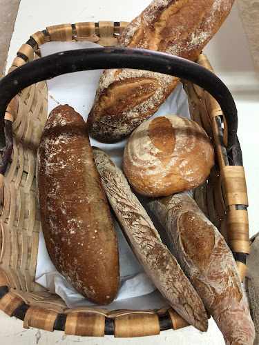 Fotografia tomada fuera de Sito´Ns - Panadería en Villaverde de la Abadía, León