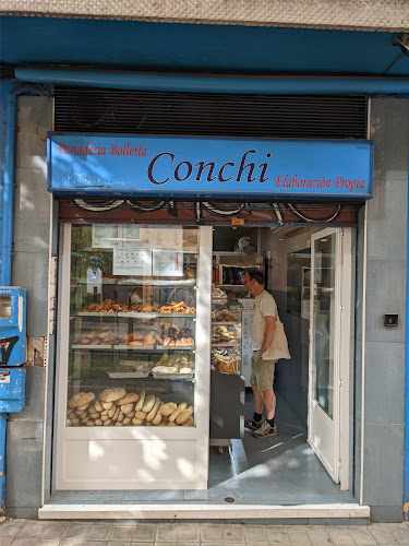 Fotografia tomada fuera de Bollería Conchi - Panadería en Granada, Granada