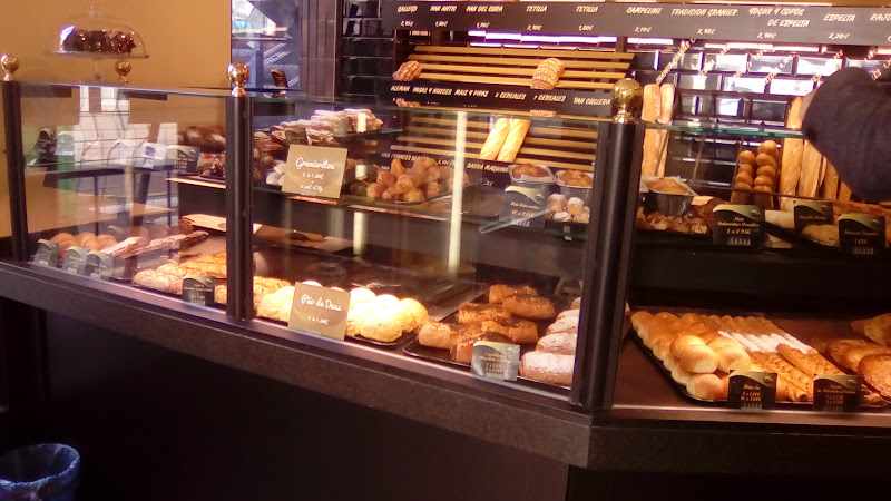 Fotografia tomada fuera de Panadería Granier - Panadería en Dos Hermanas, Sevilla