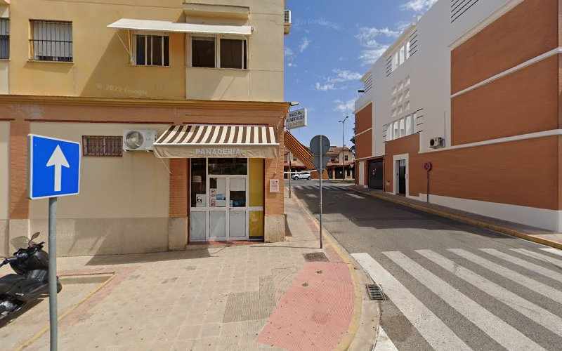 Fotografia tomada fuera de Panadería Chacón - Panadería en Dos Hermanas, Sevilla