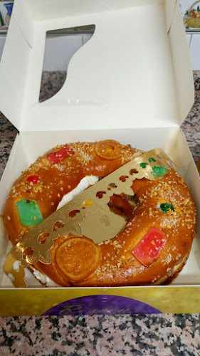 Fotografia tomada fuera de Panadería Bollería Sofía Pacacho. - Panadería en Alpera, Albacete