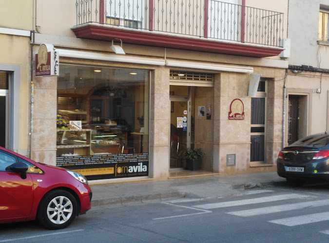 Fotografia tomada fuera de Forn Pastisseria T Ávila - Panadería en Benicarló, Castellón