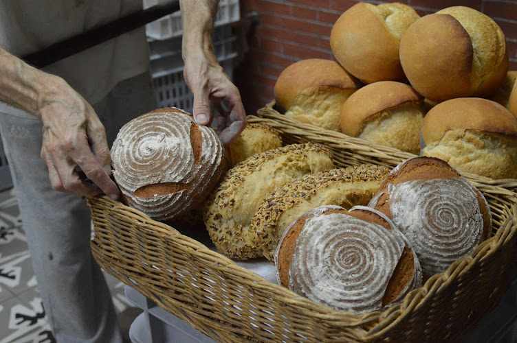 Fotografia tomada fuera de Can Biel - Forn de pa en Fornells de la Selva, Girona