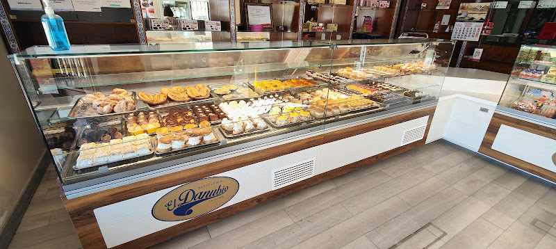 Fotografia tomada fuera de El Danubio Pasteleria - Pastelería en Almendralejo, Badajoz