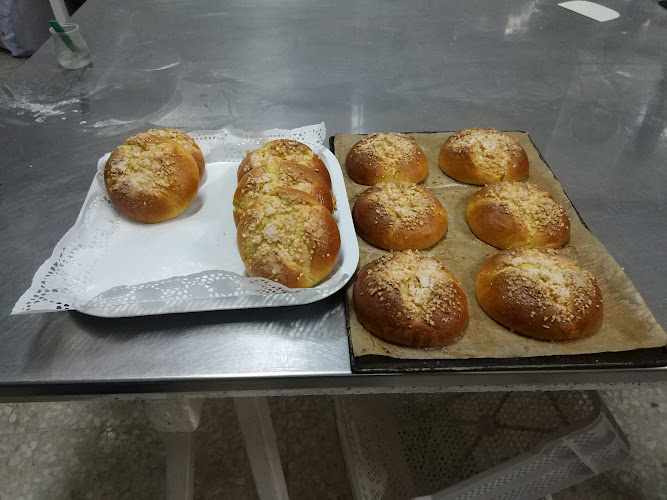Fotografia tomada fuera de Panadería Guirao - Panadería en Alcantarilla, Murcia