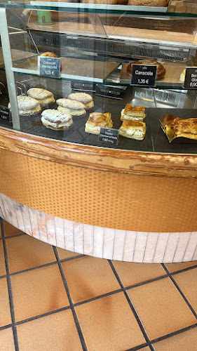 Fotografia tomada fuera de El Horno - Panadería en Burgos, Burgos
