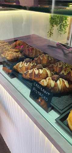 Fotografia tomada fuera de Dulce Encanto - Pastelería en Piera, Barcelona