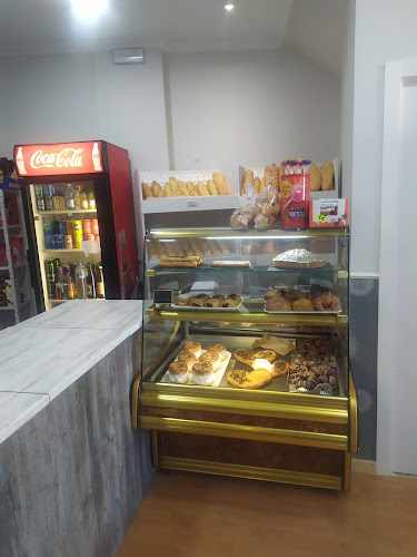 Fotografia tomada fuera de La Hogaza - Pastelería en Argamasilla de Alba, Ciudad Real