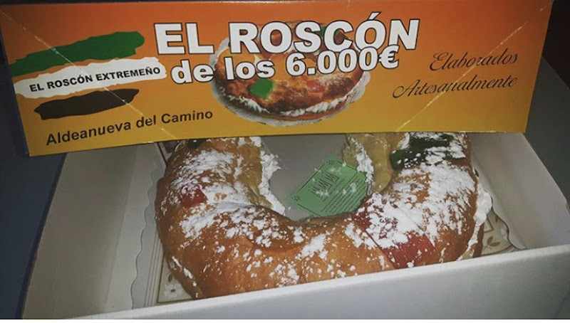 Fotografia tomada fuera de La Tahona de Arriba - Bakery en Aldeanueva del Camino, Cáceres