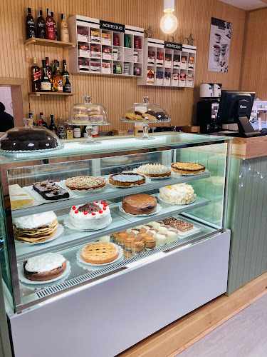 Fotografia tomada fuera de @dulcenoviembrecafe - Pastelería en Paredes de Nava, Palencia