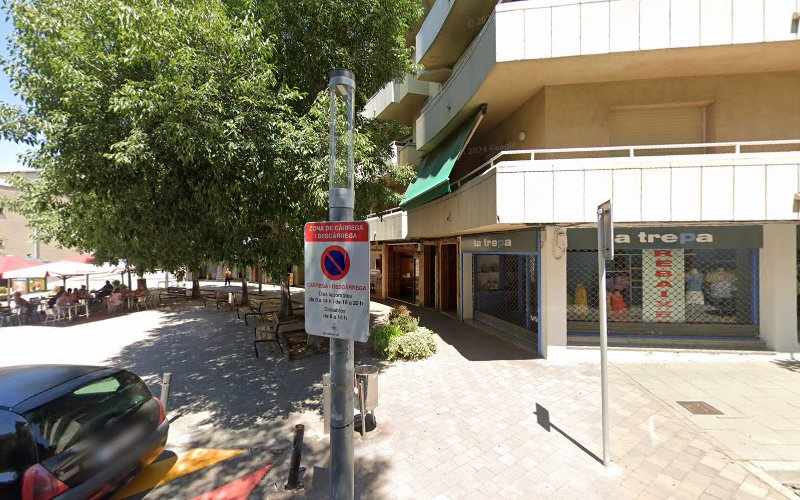 Fotografia tomada fuera de Panificadora de Vic - Forn de pa en Torelló, Barcelona