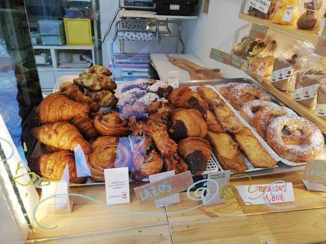 Fotografia tomada fuera de Barón Briguetón - Pastelería en Madrid, Madrid