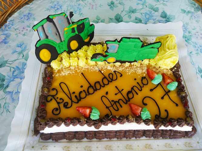 Fotografia tomada fuera de Pastelería Antón - Pastelería en Venta de Baños, Palencia