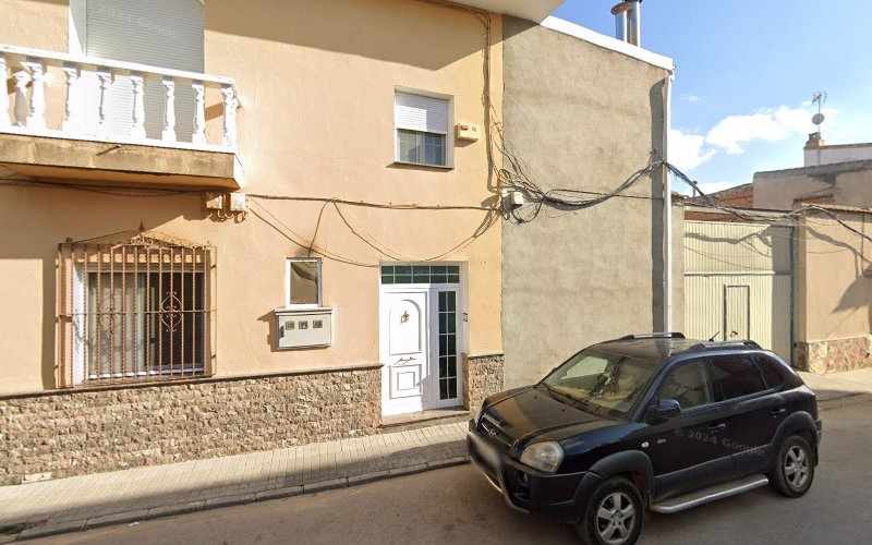 Fotografia tomada fuera de Panadería Maxi - Panadería en Madridejos, Toledo