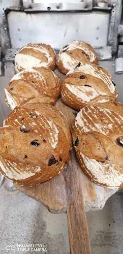 Fotografia tomada fuera de Fleca Dorca - Panadería en Les Preses, Girona