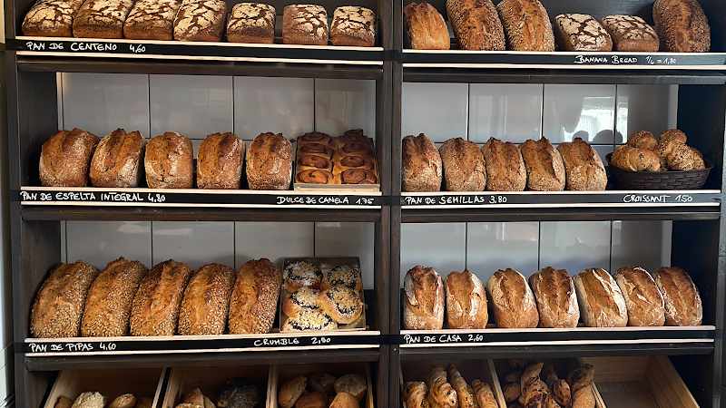 Fotografia tomada fuera de Noah`s Ark Bread & Jam - Bakery en Valle Gran Rey, Santa Cruz de Tenerife
