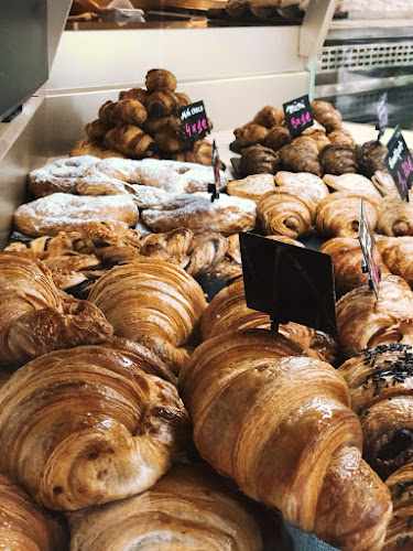 Fotografia tomada fuera de L’antic obrador - Panadería en Premià de Mar, Barcelona