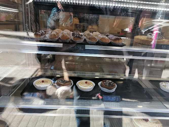 Fotografia tomada fuera de Atelier Nico - Panadería en Premià de Mar, Barcelona