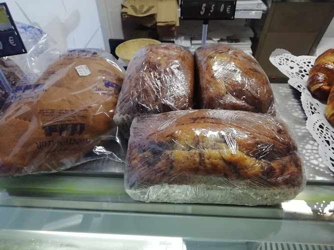 Fotografia tomada fuera de El Rincón de Elvira - Tienda de alimentación en Puerto de Béjar, Salamanca