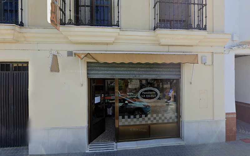 Fotografia tomada fuera de Panadería La Talega - Panadería en Palma del Río, Córdoba
