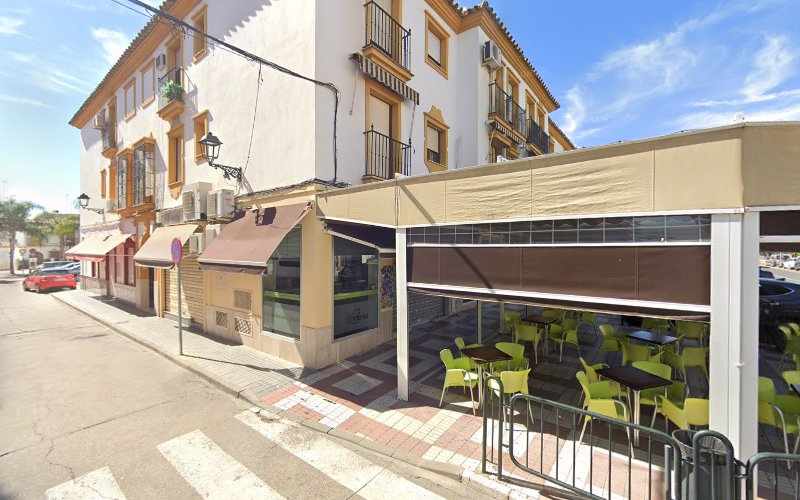 Fotografia tomada fuera de Panaderia Rodrigo - Panadería en Palma del Río, Córdoba