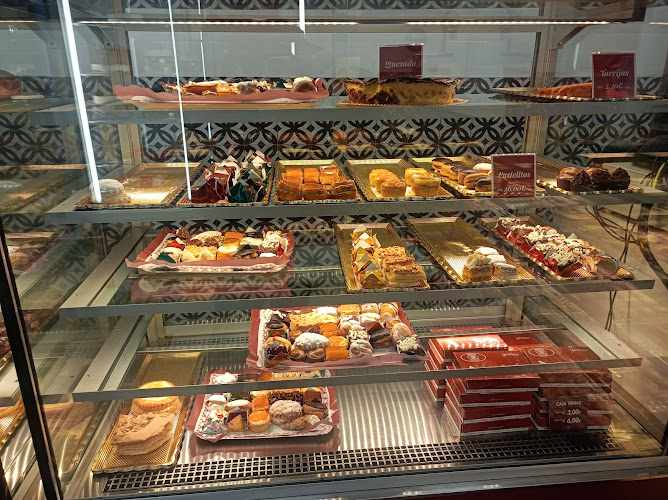 Fotografia tomada fuera de La Madrileña - Pastelería en Salamanca, Salamanca
