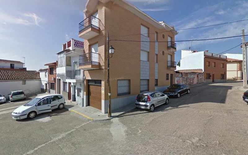 Fotografia tomada fuera de L Esteban S L - Panadería en Almorox, Toledo