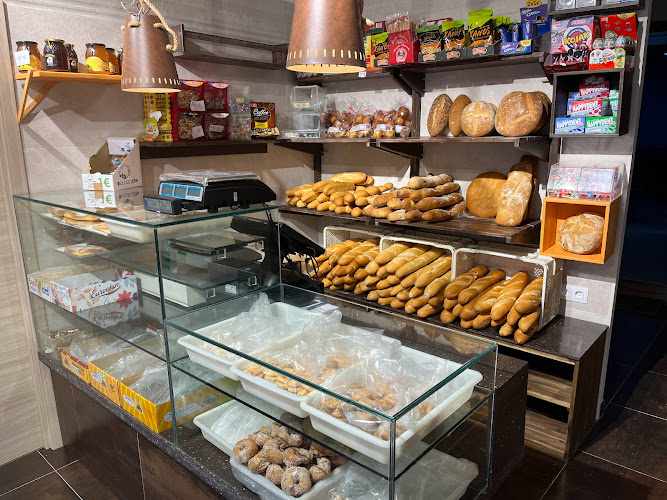 Fotografia tomada fuera de Panadería Hilario - Panadería en Navaleno, Soria