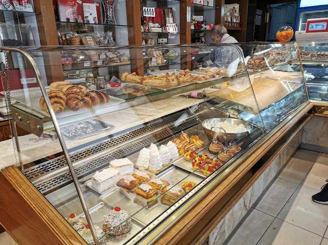 Fotografia tomada fuera de Pastelería López - Pastisseria en Barcelona, Barcelona