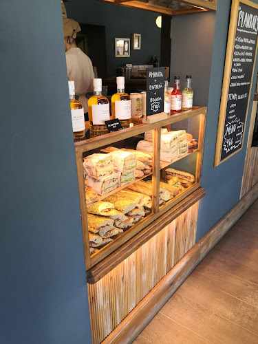 Fotografia tomada fuera de casamoner Banyoles - Panadería en Banyoles, Girona