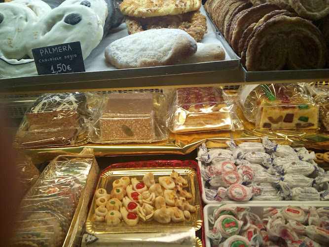 Fotografia tomada fuera de Tahona Goyesca - Panadería en Zaragoza, Zaragoza