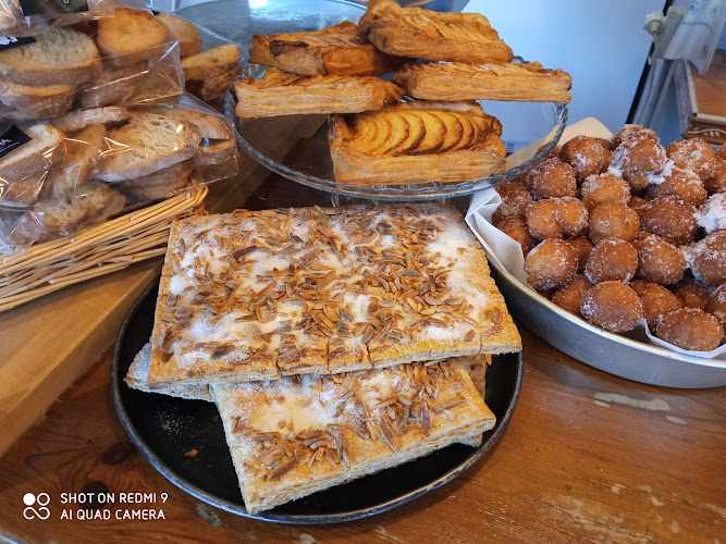 Fotografia tomada fuera de Forn Central - Panadería en Sant Cugat del Vallès, Barcelona