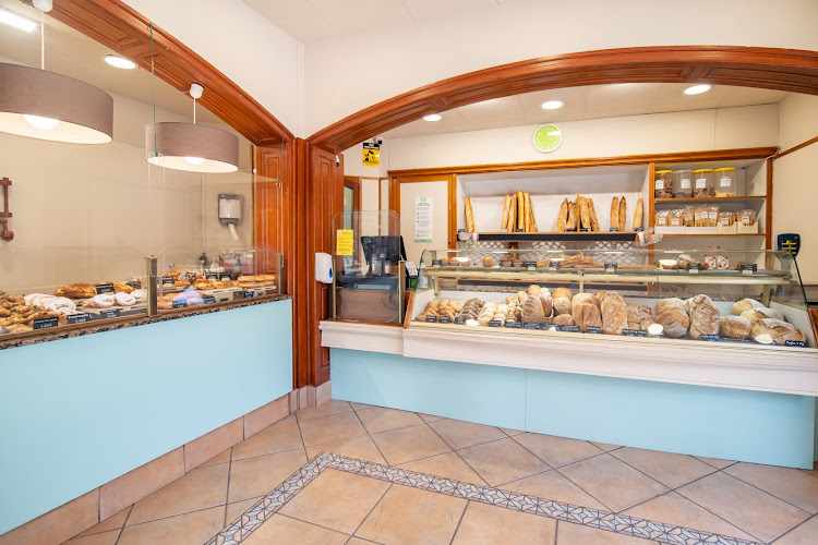 Fotografia tomada fuera de Panet Montmany - Forn de pa i Pastisseria - Panadería en Sant Boi de Llobregat, Barcelona