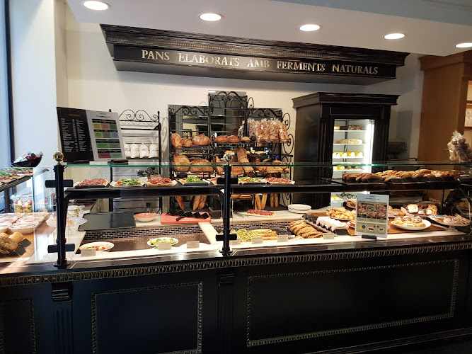 Fotografia tomada fuera de El Fornet - cafeterías en Barcelona, Barcelona