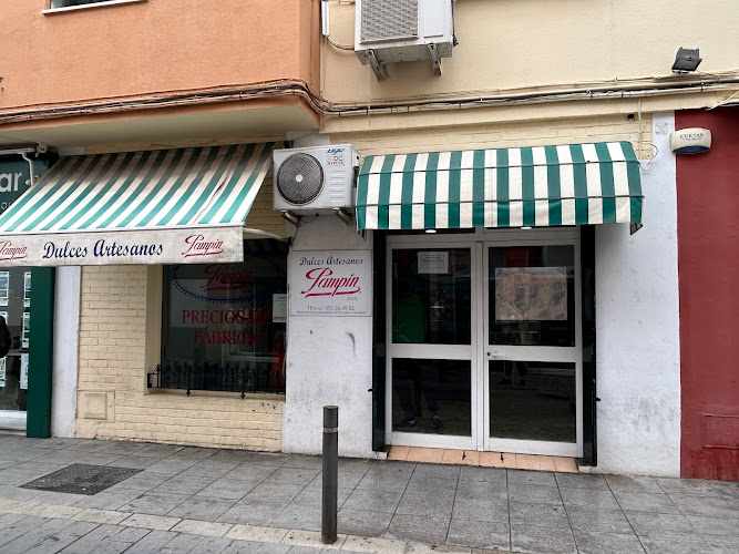 Fotografia tomada fuera de Dulces Artesanos Pampin - Panadería en Sanlúcar de Barrameda, Cádiz